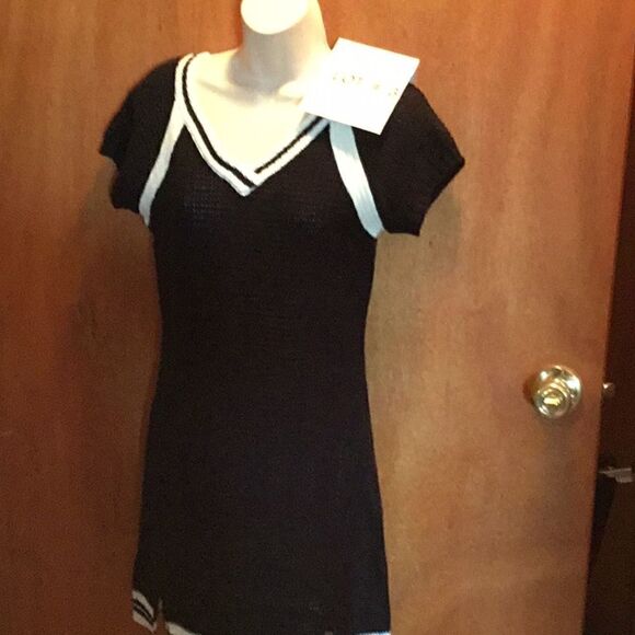 Lightweight sweater dress in medium ladies NWT - Picture 1 of 8